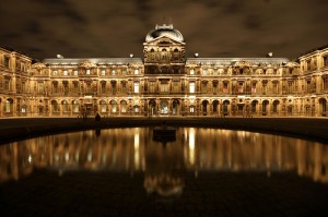 louvre-at-night